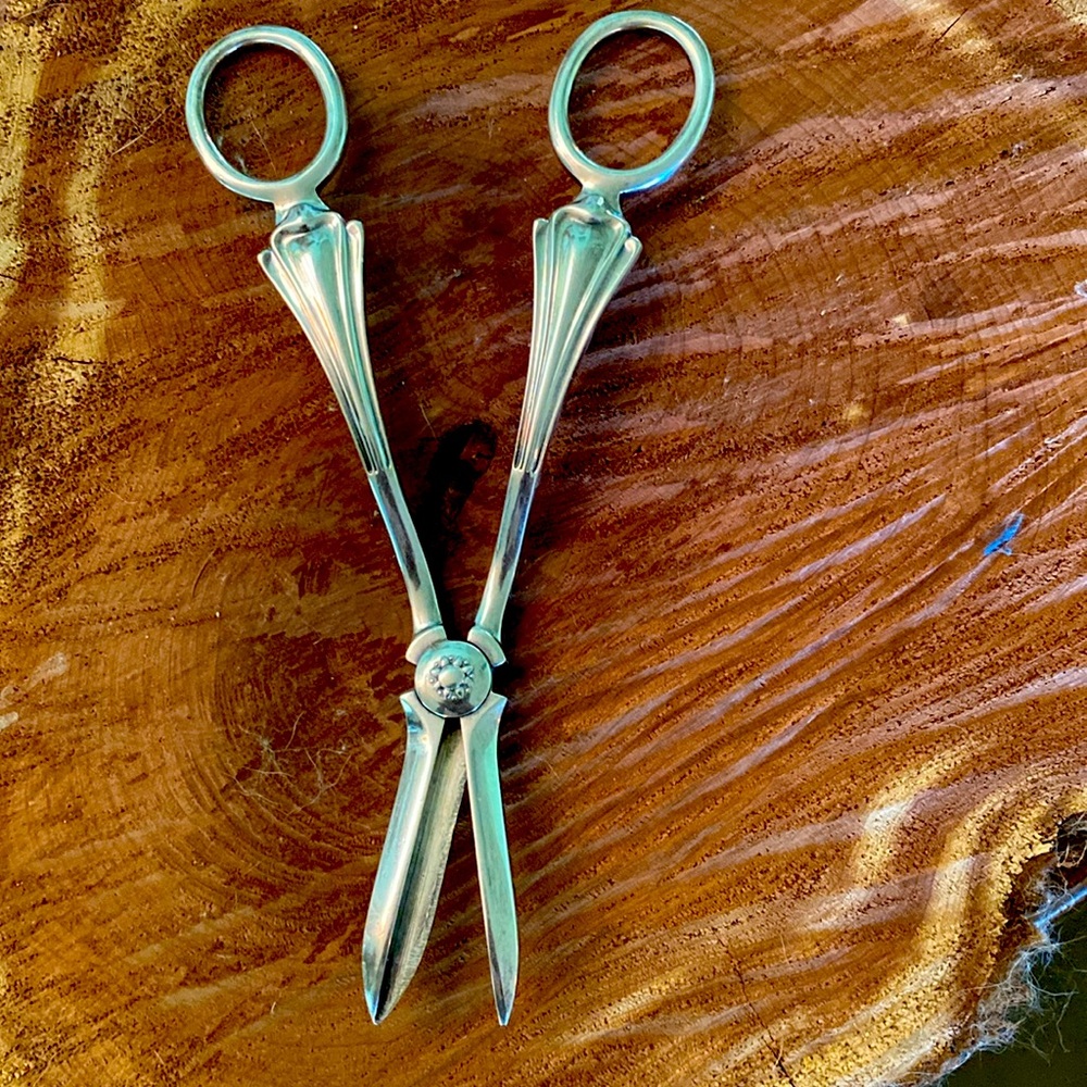 Victorian Grape Cutters Marked